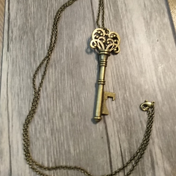 Jewelry - Sale 2 for $ 15  Bronze / Silver key necklace